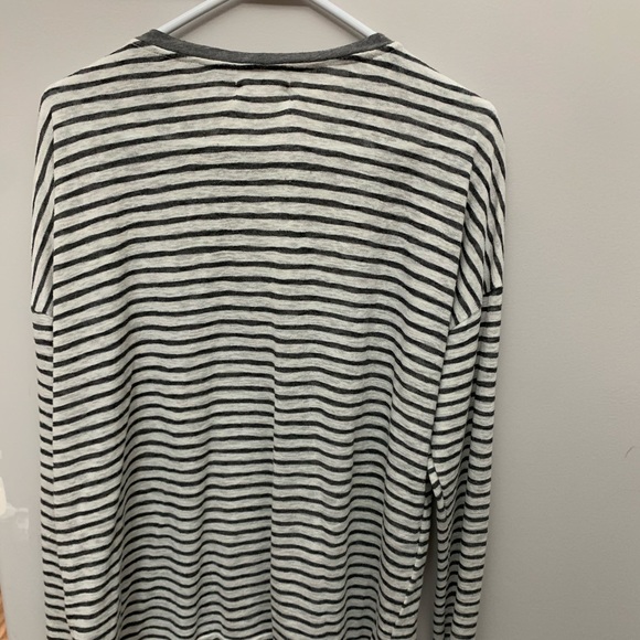 Velvet by Graham and Spencer top - Picture 3 of 3